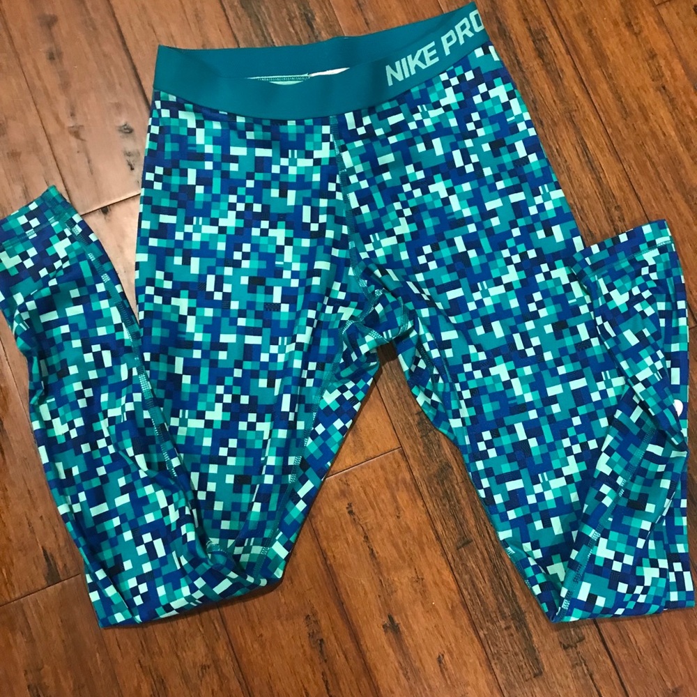 Nike pro leggings